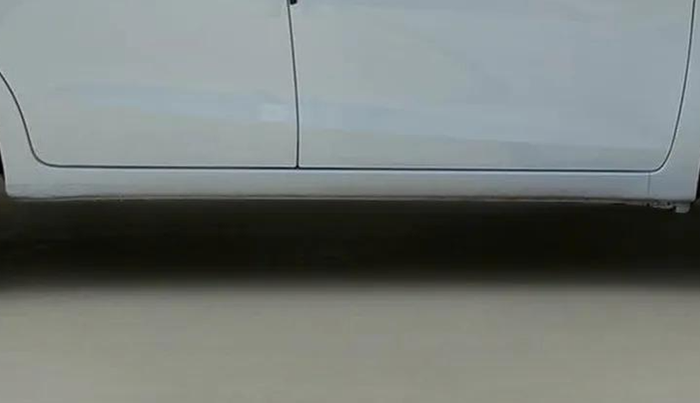 2016 Maruti Celerio ZXI AMT, Petrol, Automatic, 19,220 km, Right running board - Slightly dented