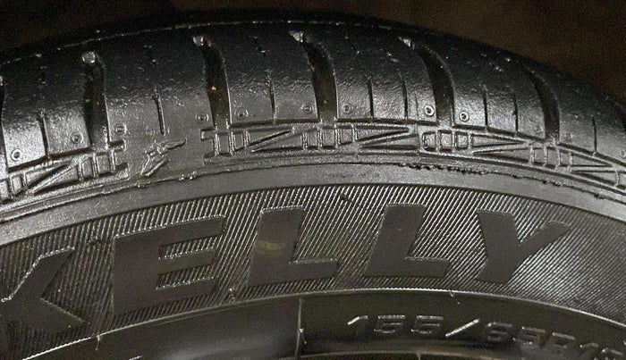 2015 Maruti Alto K10 VXI AMT, Petrol, Automatic, 75,612 km, Left Front Tyre Tread