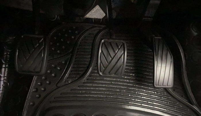 2017 Maruti Celerio ZXI, Petrol, Manual, 95,528 km, Pedals
