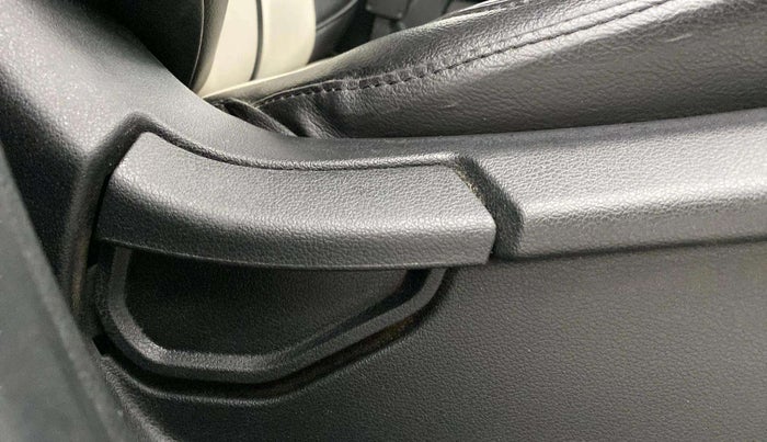 2019 Hyundai VENUE S 1.2, Petrol, Manual, 51,053 km, Driver Side Adjustment Panel
