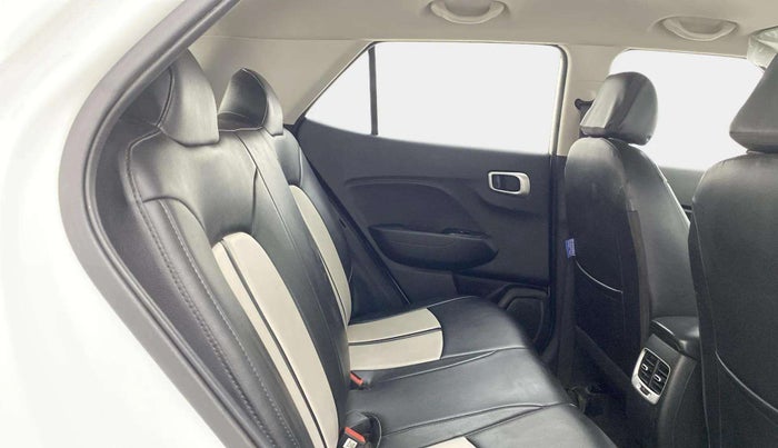 2019 Hyundai VENUE S 1.2, Petrol, Manual, 51,053 km, Right Side Rear Door Cabin