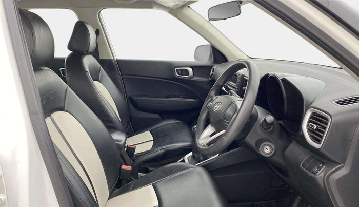 2019 Hyundai VENUE S 1.2, Petrol, Manual, 51,053 km, Right Side Front Door Cabin