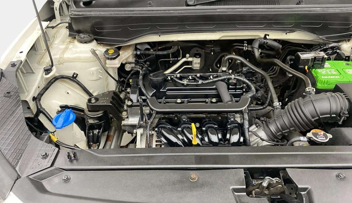 2019 Hyundai VENUE S 1.2, Petrol, Manual, 51,053 km, Engine View - Right