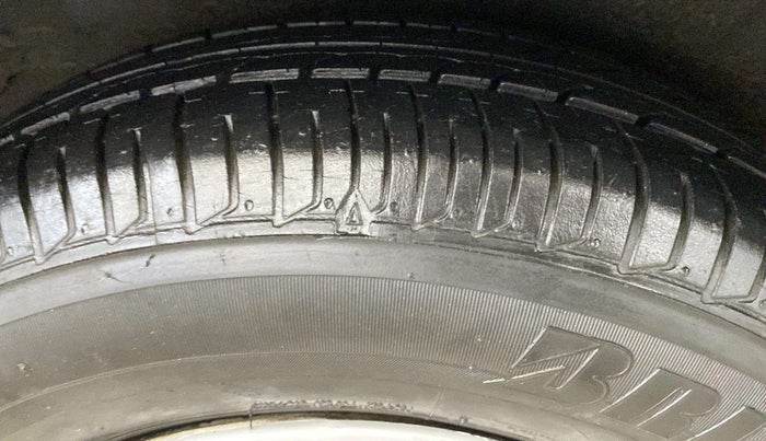 2014 Hyundai i10 MAGNA 1.1, Petrol, Manual, 20,159 km, Left Front Tyre Tread
