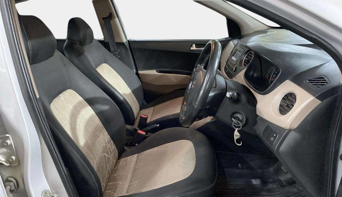 2016 Hyundai Grand i10 SPORTZ 1.2 KAPPA VTVT, Petrol, Manual, 61,767 km, Right Side Front Door Cabin