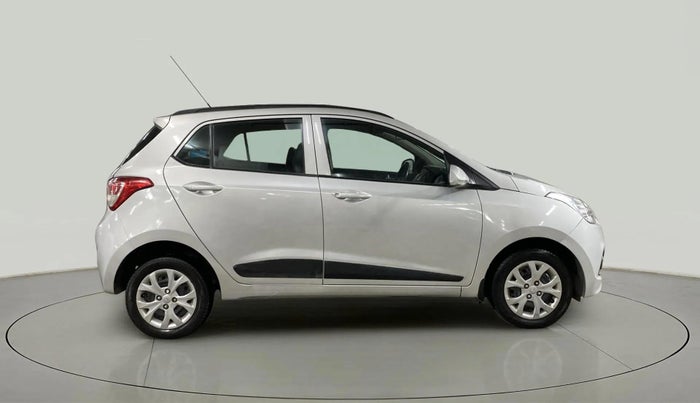 2016 Hyundai Grand i10 SPORTZ 1.2 KAPPA VTVT, Petrol, Manual, 61,767 km, Right Side View