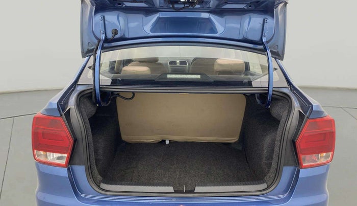 2016 Volkswagen Ameo HIGHLINE1.2L, Petrol, Manual, 78,389 km, Boot Open Zoomed View