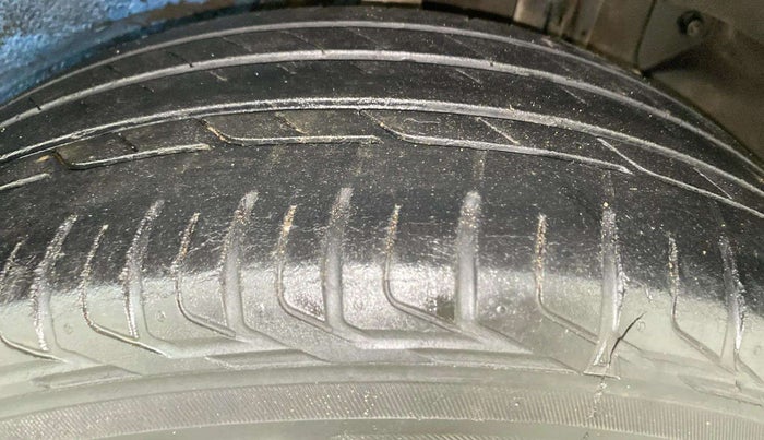 2018 Tata NEXON XZA PLUS DIESEL, Diesel, Automatic, 52,978 km, Left Rear Tyre Tread