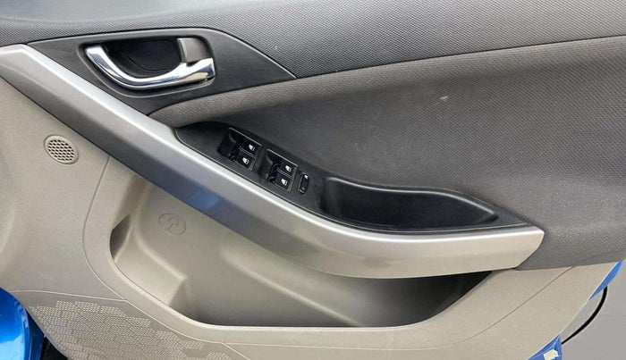 2018 Tata NEXON XZA PLUS DIESEL, Diesel, Automatic, 52,978 km, Driver Side Door Panels Control