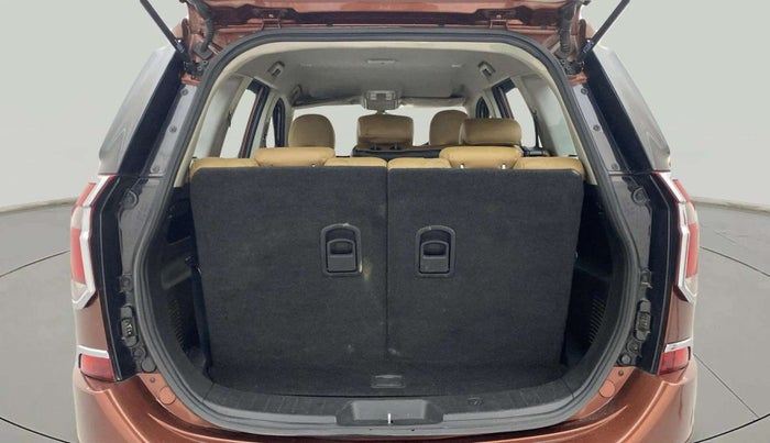 2020 Mahindra XUV500 W7, Diesel, Manual, 49,355 km, Boot Open Zoomed View