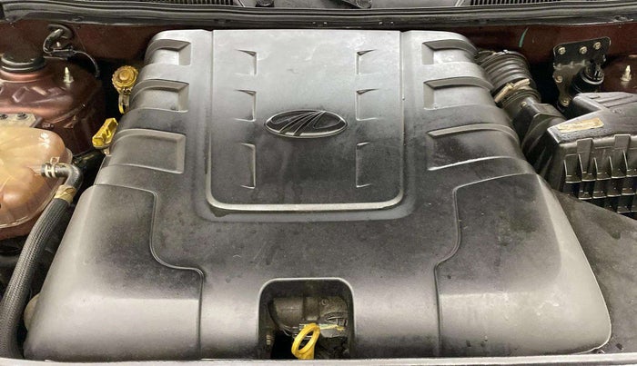 2020 Mahindra XUV500 W7, Diesel, Manual, 49,355 km, Engine View