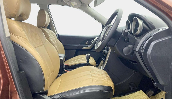 2020 Mahindra XUV500 W7, Diesel, Manual, 49,355 km, Right Side Front Door Cabin