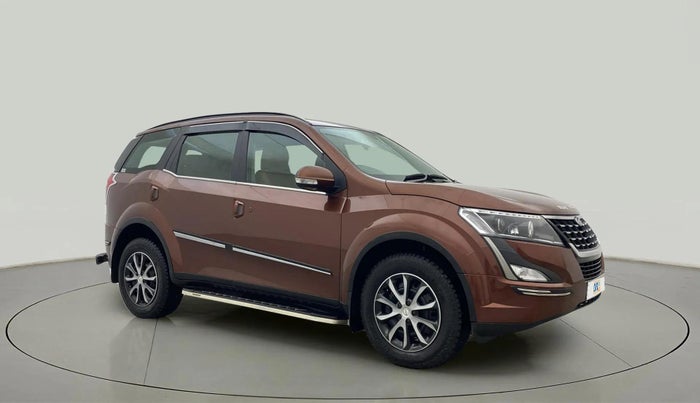 2020 Mahindra XUV500 W7, Diesel, Manual, 49,355 km, Right Front Diagonal