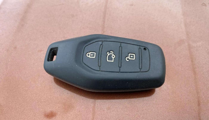 2020 Mahindra XUV500 W7, Diesel, Manual, 49,355 km, Key Close Up
