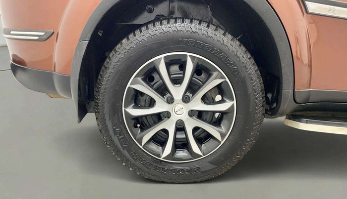 2020 Mahindra XUV500 W7, Diesel, Manual, 49,355 km, Right Rear Wheel