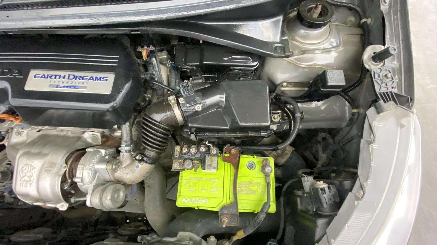 2016 Honda BR-V 1.5L I- DTEC V, Diesel, Manual, 91,961 km, Engine View - Left