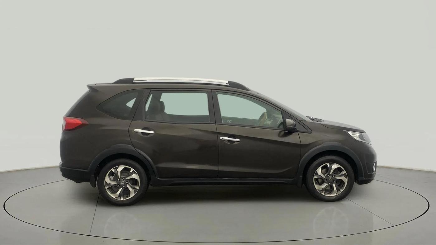 2016 Honda BR-V 1.5L I- DTEC V, Diesel, Manual, 91,961 km, Right Side View