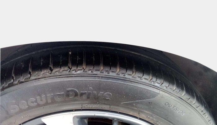 2021 Tata Tiago XZ PLUS PETROL, Petrol, Manual, 75,141 km, Right Front Tyre Tread