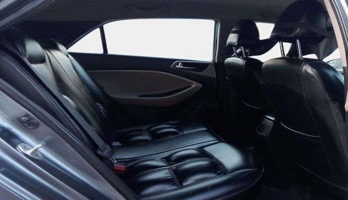 2016 Hyundai Elite i20 SPORTZ 1.2, Petrol, Manual, 40,873 km, Right Side Rear Door Cabin