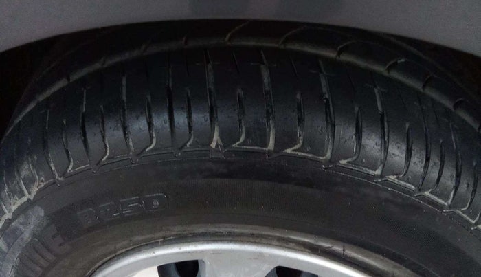 2016 Hyundai Elite i20 SPORTZ 1.2, Petrol, Manual, 40,873 km, Left Front Tyre Tread