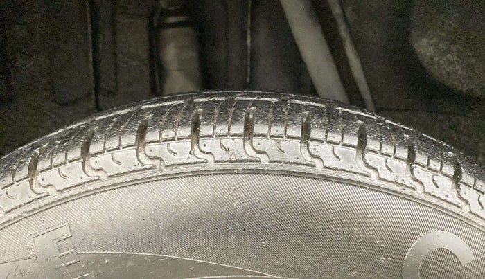 2019 Renault Kwid RXT 1.0 (O), Petrol, Manual, 17,893 km, Right Rear Tyre Tread
