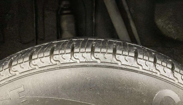 2019 Renault Kwid RXT 1.0 (O), Petrol, Manual, 17,893 km, Right Front Tyre Tread