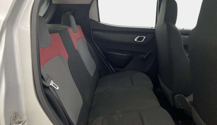 2019 Renault Kwid RXT 1.0 (O), Petrol, Manual, 17,893 km, Right Side Rear Door Cabin