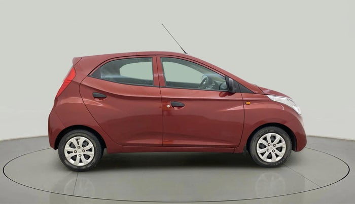 2014 Hyundai Eon MAGNA +, Petrol, Manual, 35,809 km, Right Side View