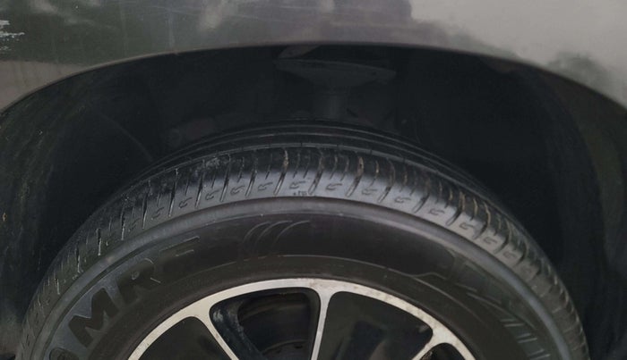 2019 Renault Duster 85 PS RXS MT DIESEL, Diesel, Manual, 75,528 km, Left Front Tyre Tread