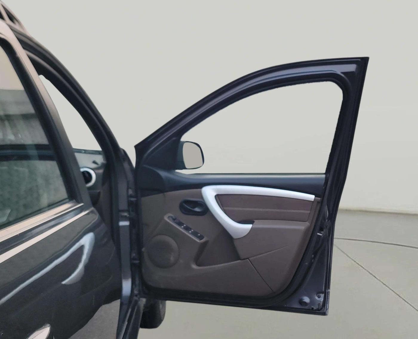 2019 Renault Duster 85 PS RXS MT DIESEL, Diesel, Manual, 75,511 km, RHS Front Door