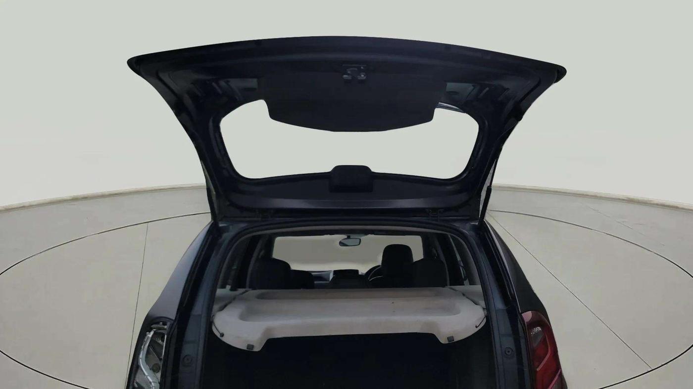 2019 Renault Duster 85 PS RXS MT DIESEL, Diesel, Manual, 75,511 km, Boot Door Open