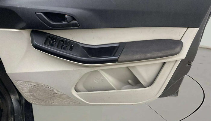 2022 Tata TIGOR XZ PETROL, Petrol, Manual, 32,032 km, Driver Side Door Panels Control