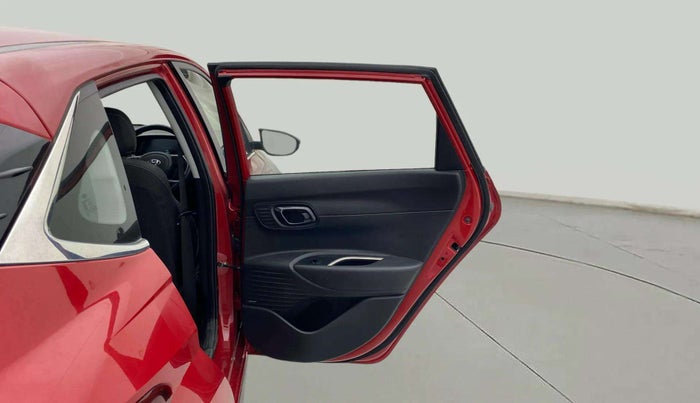2021 Hyundai NEW I20 ASTA 1.2 AT, Petrol, Automatic, 32,341 km, RHS Rear Door