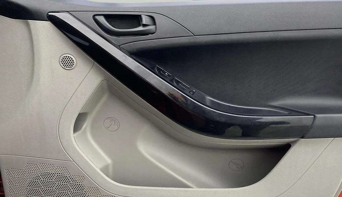 2019 Tata NEXON XM PETROL, Petrol, Manual, 25,368 km, Driver Side Door Panels Control