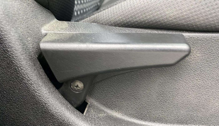 2019 Tata NEXON XM PETROL, Petrol, Manual, 25,368 km, Driver Side Adjustment Panel