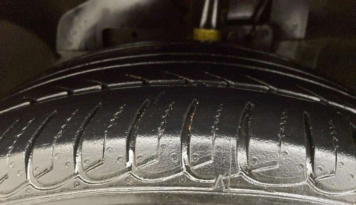 2018 Ford Ecosport TITANIUM 1.5L PETROL, Petrol, Manual, 68,971 km, Left Front Tyre Tread