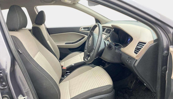 2019 Hyundai Elite i20 ASTA 1.2 (O), Petrol, Manual, 33,963 km, Right Side Front Door Cabin