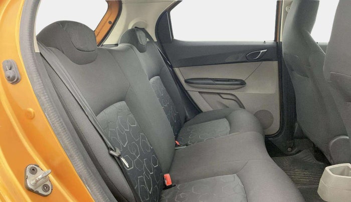 2017 Tata Tiago XT PETROL, Petrol, Manual, 33,862 km, Right Side Rear Door Cabin