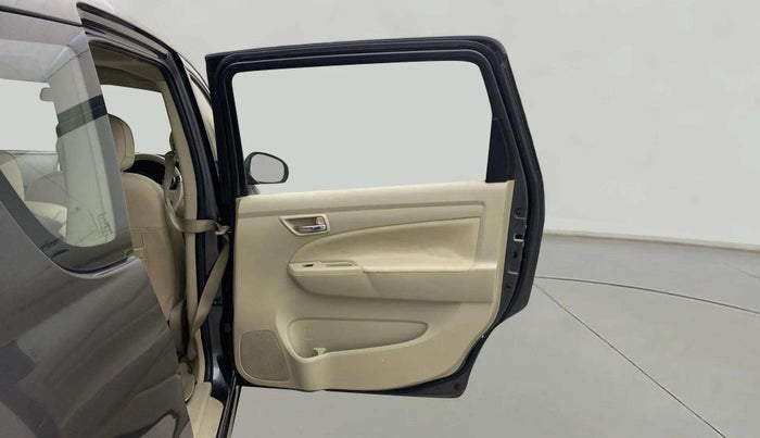 2017 Maruti Ertiga VDI SHVS, Diesel, Manual, 1,10,090 km, RHS Rear Door