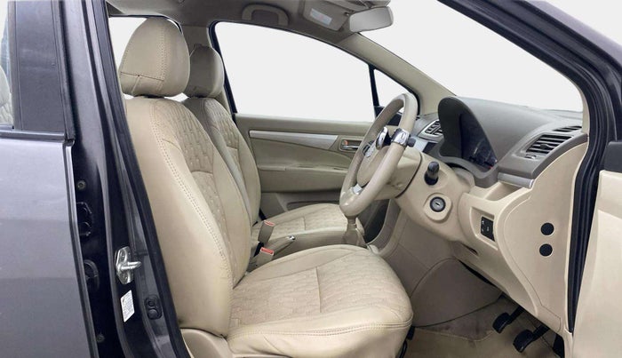 2017 Maruti Ertiga VDI SHVS, Diesel, Manual, 1,10,090 km, Right Side Front Door Cabin