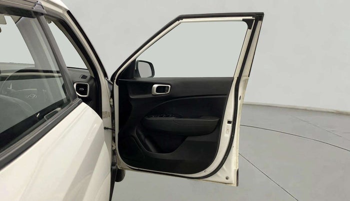 2019 Hyundai VENUE SX PLUS 1.0 TURBO DCT, Petrol, Automatic, 74,914 km, RHS Front Door