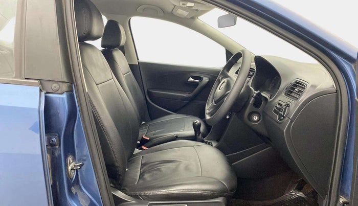 2017 Volkswagen Polo COMFORTLINE 1.2L, Petrol, Manual, 11,881 km, Right Side Front Door Cabin
