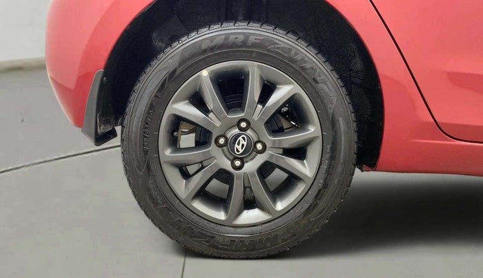 2018 Hyundai Elite i20 ASTA 1.2, Petrol, Manual, 18,980 km, Right Rear Wheel