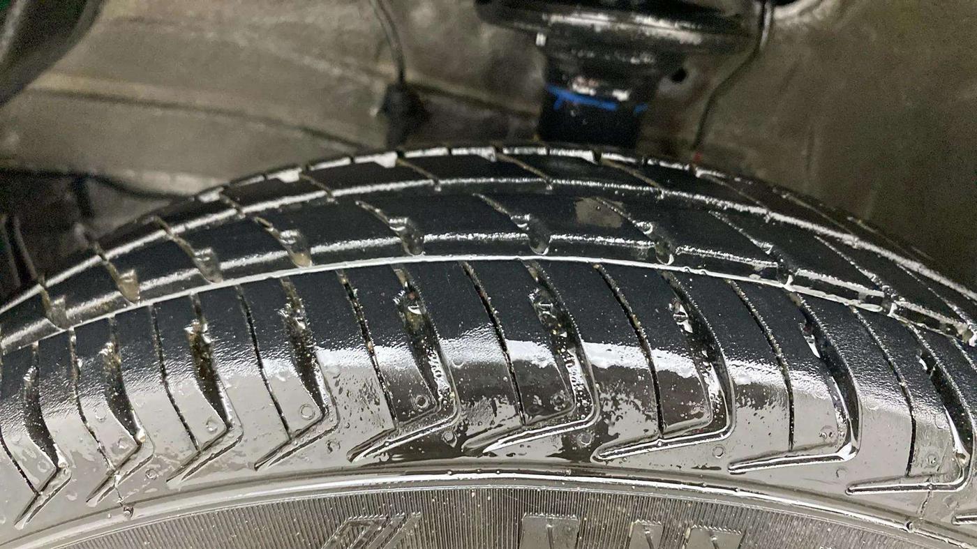2023 Maruti Alto K10 VXI PLUS, Petrol, Manual, 4,666 km, Left Front Tyre Tread
