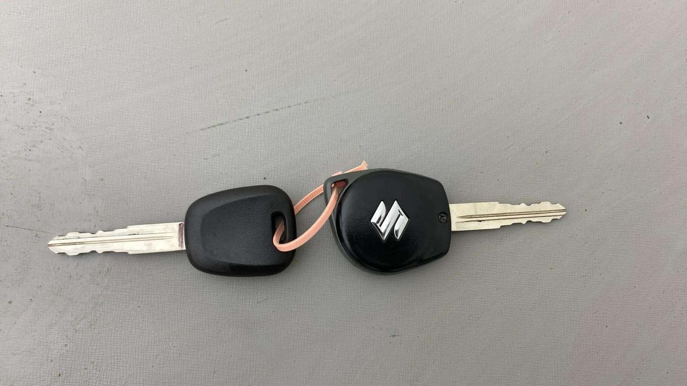 2023 Maruti Alto K10 VXI PLUS, Petrol, Manual, 4,666 km, Key Close Up