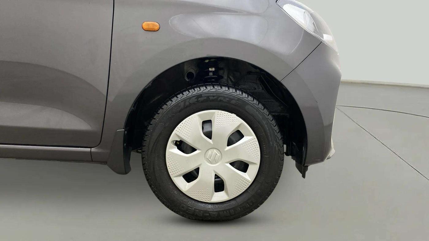 2023 Maruti Alto K10 VXI PLUS, Petrol, Manual, 4,666 km, Right Front Wheel
