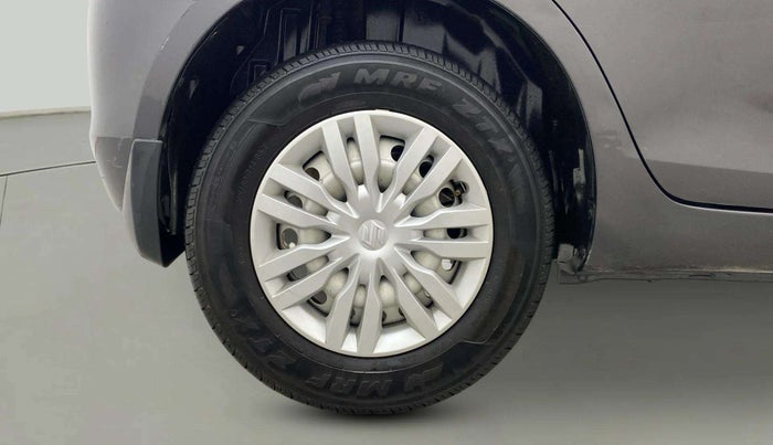 2016 Maruti Swift LXI (O), Petrol, Manual, 75,818 km, Right Rear Wheel