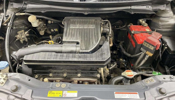 2016 Maruti Swift LXI (O), Petrol, Manual, 75,818 km, Engine View