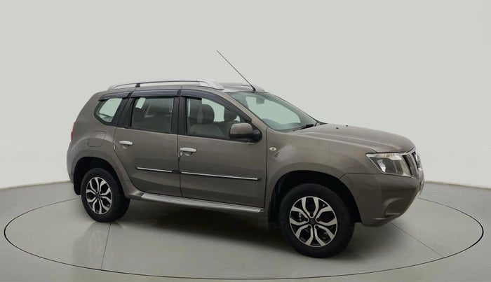 2014 Nissan Terrano XV D THP PREMIUM 110 PS, Diesel, Manual, 30,029 km, Right Front Diagonal