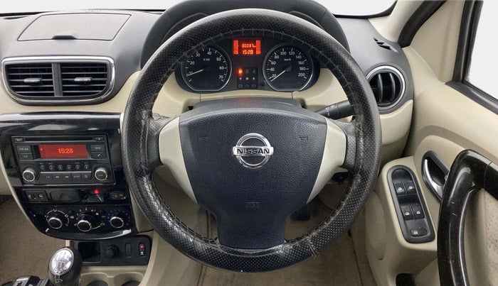 2014 Nissan Terrano XV D THP PREMIUM 110 PS, Diesel, Manual, 30,029 km, Steering Wheel Close Up